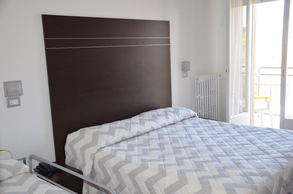 Hotel Trieste Senigallia Esterno foto